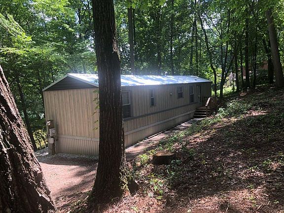 2nd image of 177 Hideaway Ln