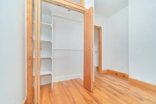 Rented by Compass | media 30