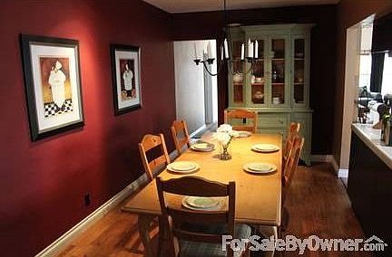 Front Room
						:
						Wired for digital 5.1 sound and high speed internet