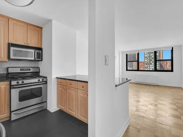 340 E 93rd St APT 16B, New York, NY 10128