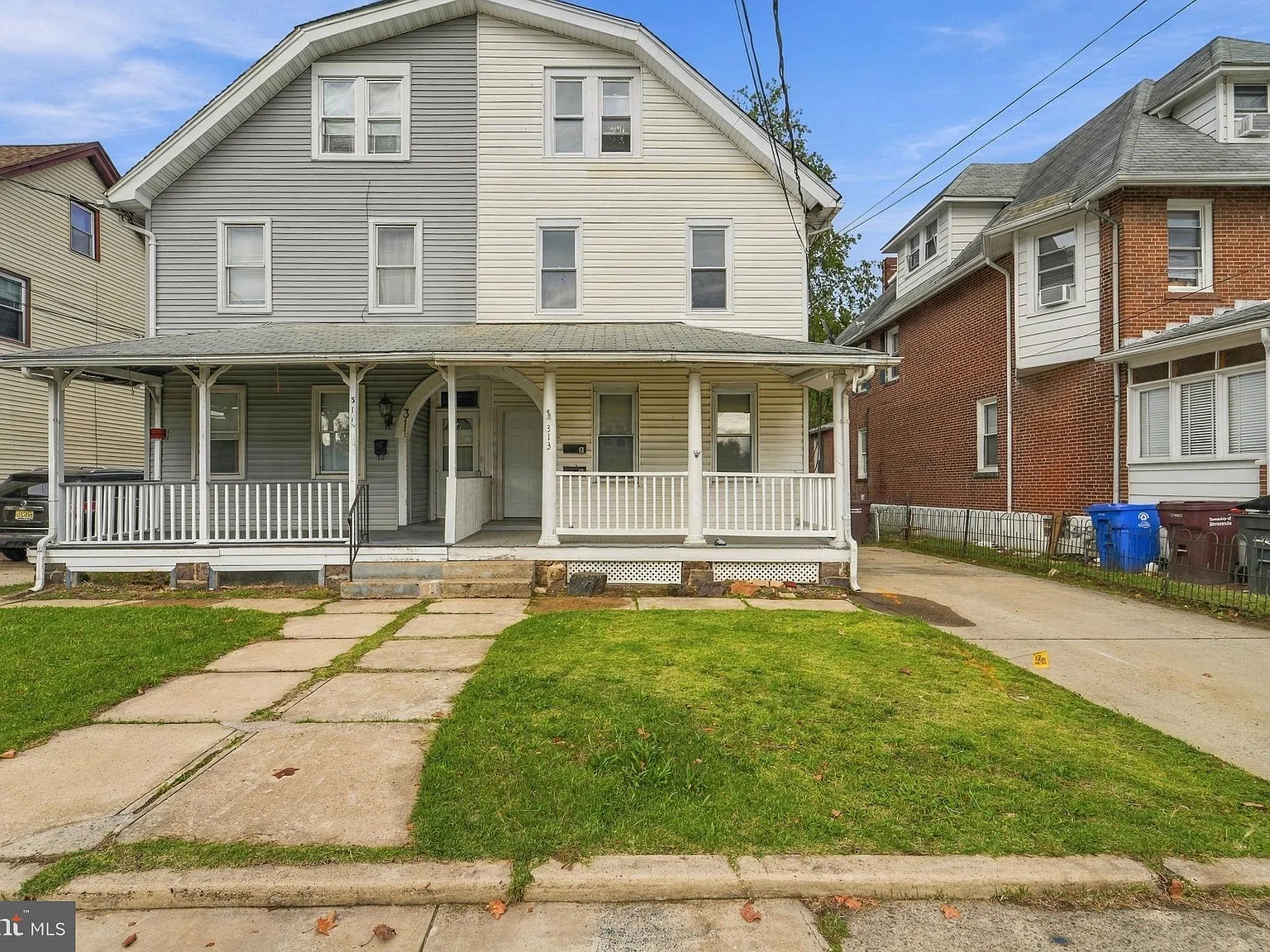 3 bed, 1.0 bath, 1764 sqft, $1,900 — Photo 1