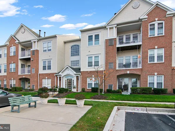 4876 Brightleaf Ct #4876, Rosedale, MD 21237