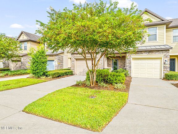 3rd image of 7021 BERRYBROOK Drive