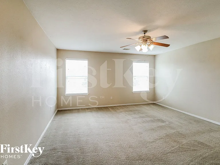 15919 Arapaho Bend Ln — Photo 7