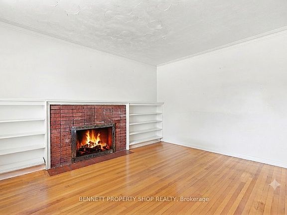 3rd image of 1361 Summerville Ave