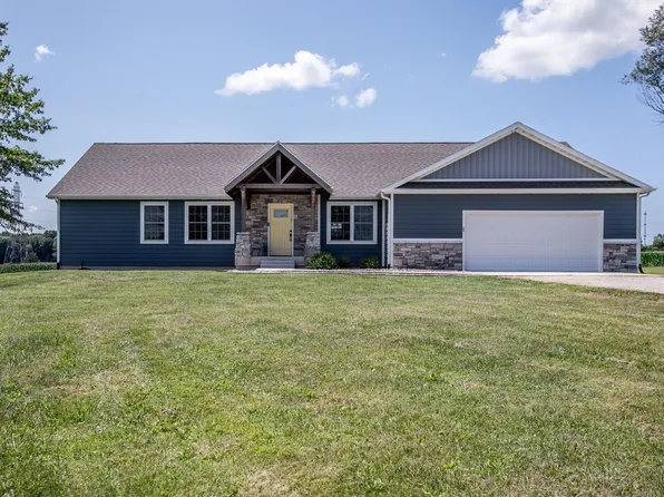 51915 Timothy Rd, New Carlisle, IN 46552