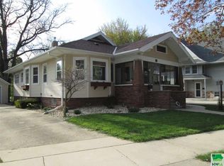 626 8th Ave, Sheldon, IA 51201