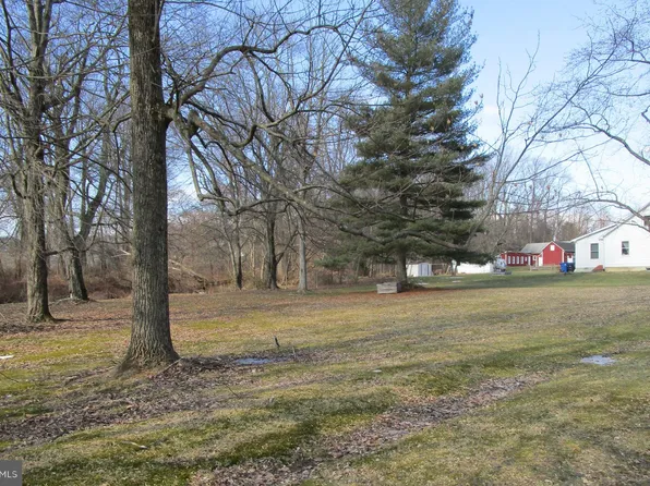 S Main St, Bendersville, PA 17306