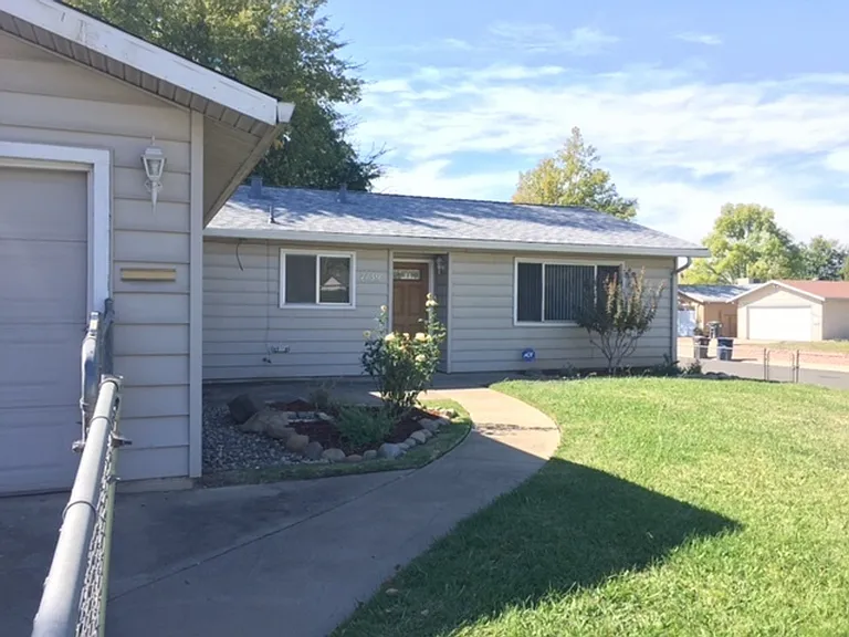 7139 Baranga Dr — Photo 2