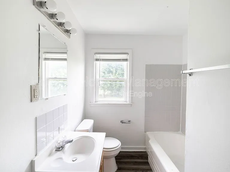 6119 Nimitz Dr — Photo 10