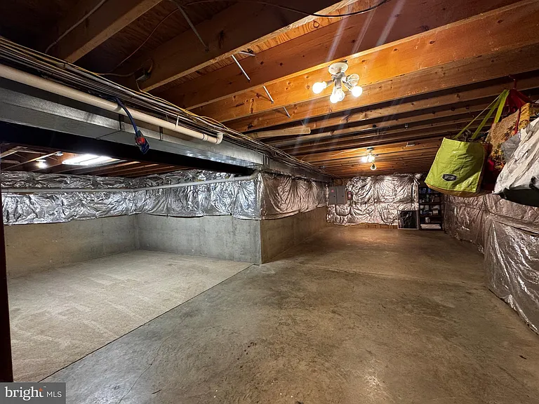 23063 Pembrook Dr — Photo 42