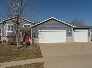 6073 Cotswold Hills Ln NW, Rochester, MN 55901