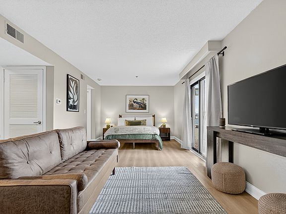 4th image of 1001 Bridgeport Ave Studio Aff