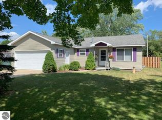 512 Locke St, East Tawas, MI 48730