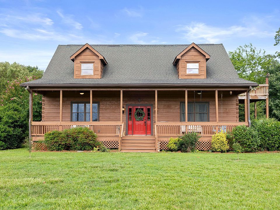 1st image of 107 Rose Dairy Rd