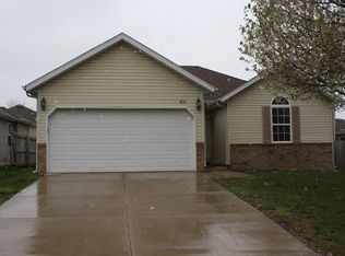 405 W Black Oak Rd, Nixa, MO 65714