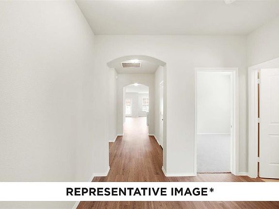 4th image of 816 Stafford Ave