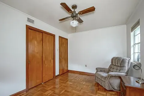 724 Green Acres Rd — Photo 13