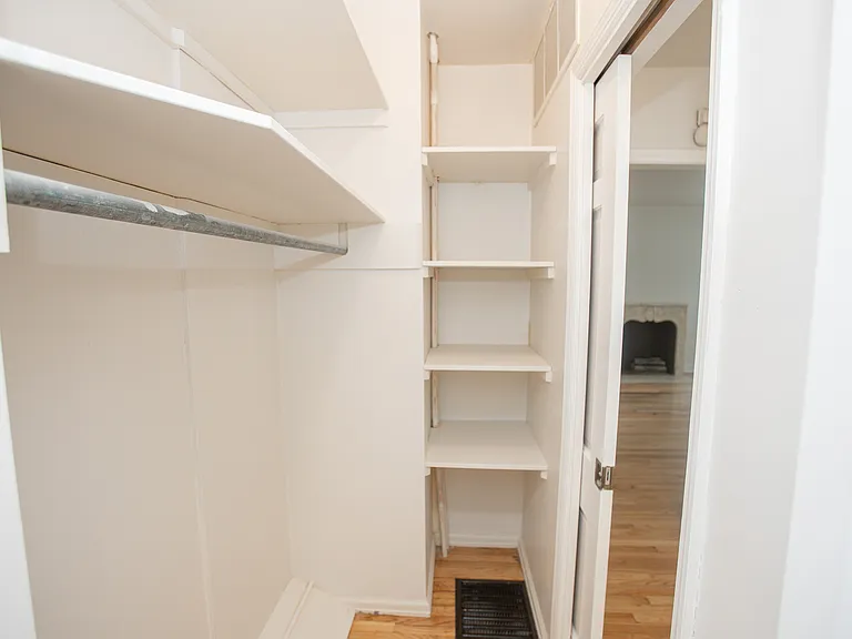 1628 W Main St #B — Photo 16