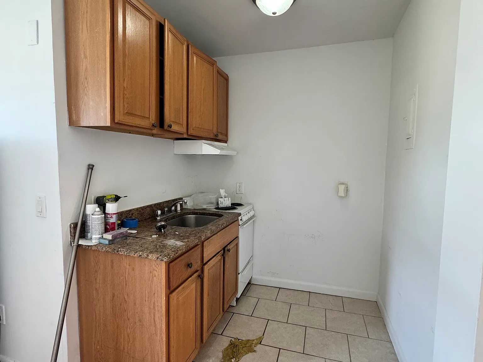 2 bed, 9999 sqft, $2,600 — Photo 2