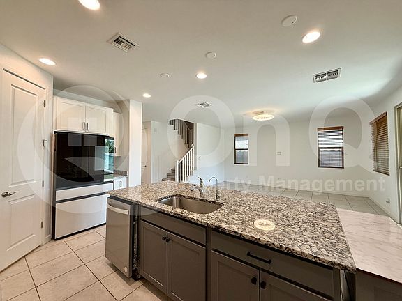 5th image of 11245 E Unity Ave