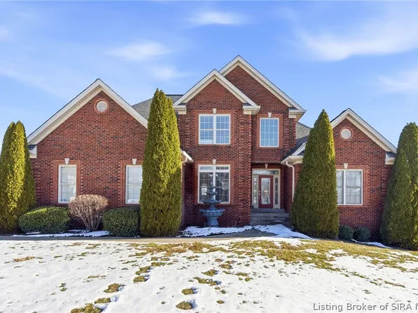 12306 Pinehurst Court, Sellersburg, IN 47172