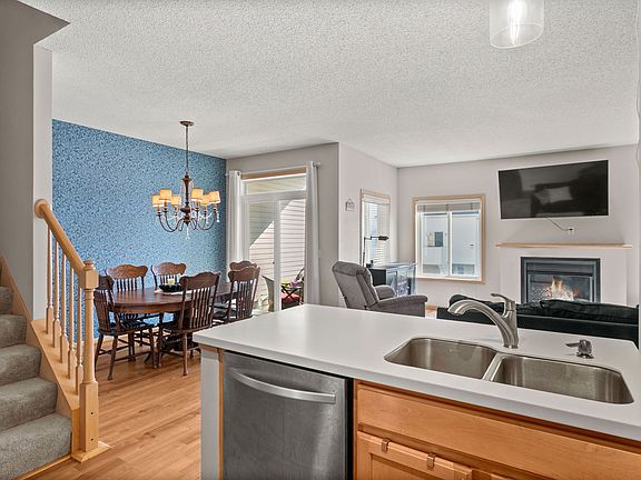3rd image of 6836 Meadowgrass Ln S