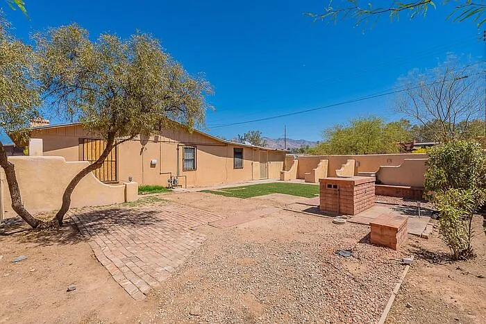 3118 N Santa Rita Ave — Photo 40