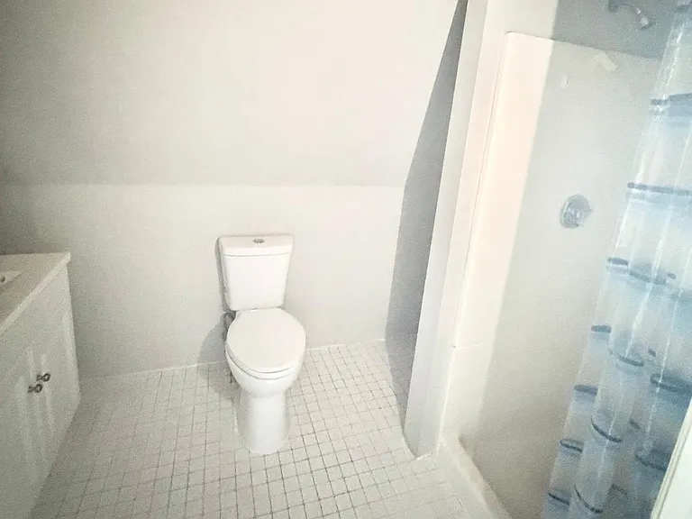 840 Washington Ave #2 — Photo 3