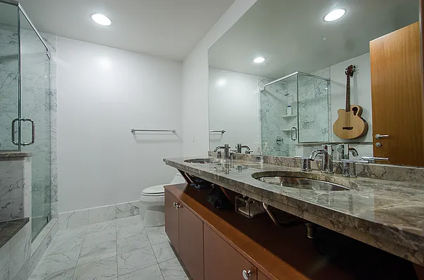 Sold by Brick&Mortar | media 11