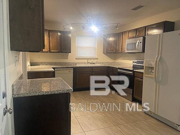 4th image of 41655 Pine Circle Dr