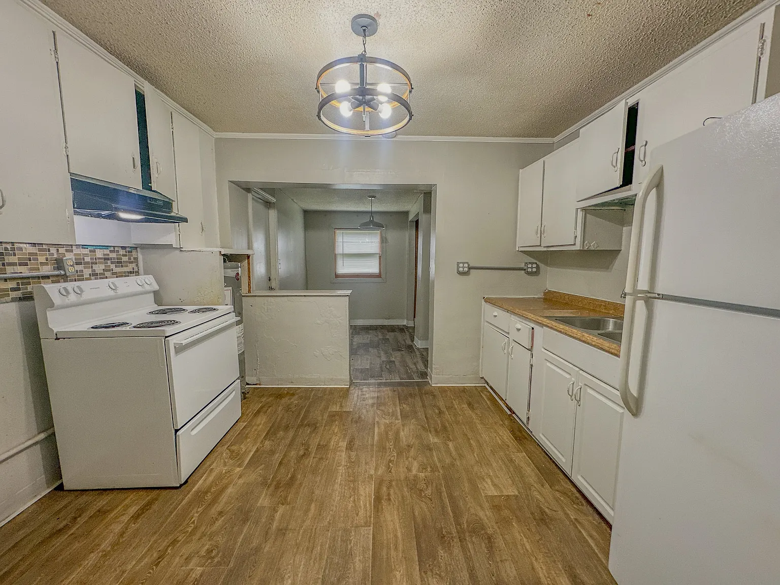 1609 Marion St - Apt A — Photo 4