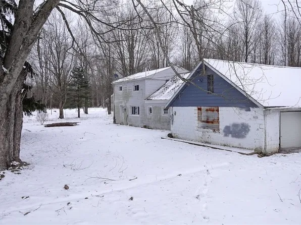 9606 Durst Colebrook Rd, North Bloomfield, OH 44450