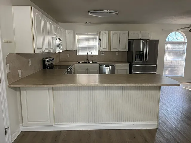 2 bed, 1200 sqft, $1,400 — Photo 3