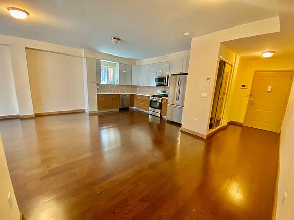 4th image of 1679 E 19th St #2J