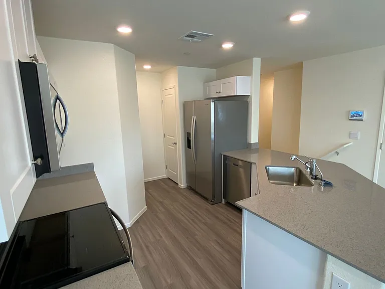 7850 Aurora Sky St #1 — Photo 18