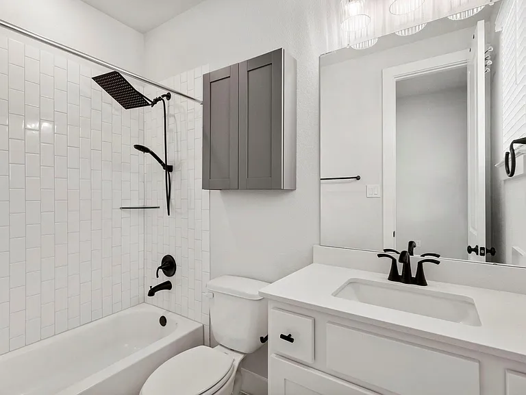 415 N Hillary Step Pl — Photo 28