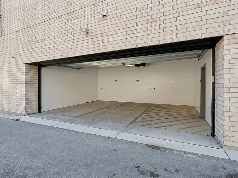 1615 W Irving Park Rd #3N — Photo 27