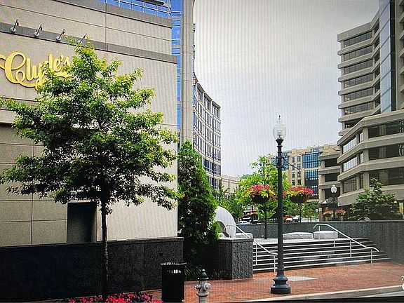 3rd image of 5500 Friendship Blvd #1627