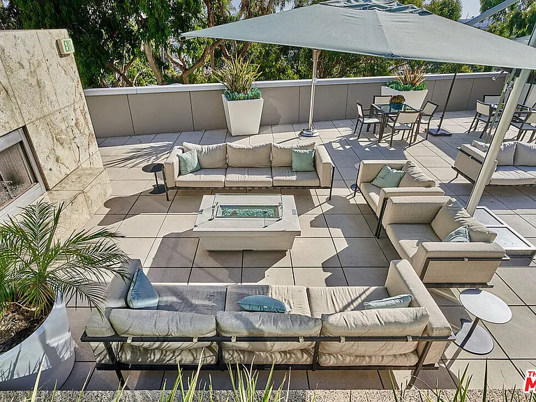 13650 Marina Pointe Dr #906 — Photo 47