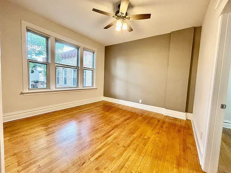 1435 N Ashland Ave #3R — Photo 6