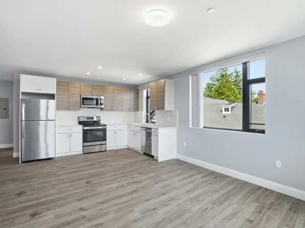 632 Centre St, Jamaica Plain, MA