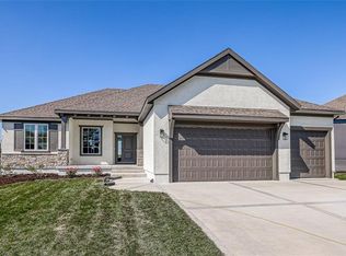 19420 W 202nd St, Spring Hill, KS 66083