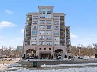 2000 Creekside Dr #708, Hamilton, ON L9H 7S7