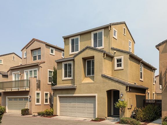 2nd image of 1555 Farmer Pl