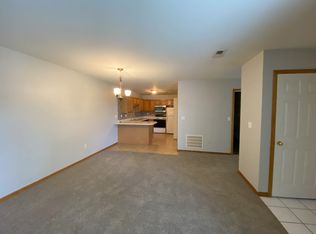 2125 Highridge Dr APT B, Pleasant Hill, MO 64080