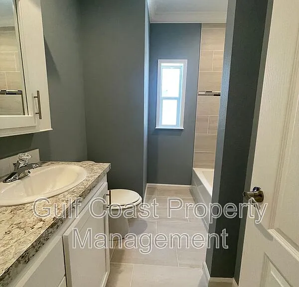 3200 Holly Ave — Photo 19