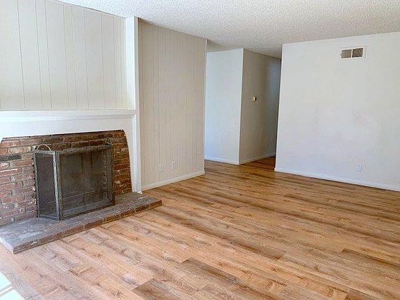 4th image of 1035 Flora Vista Dr