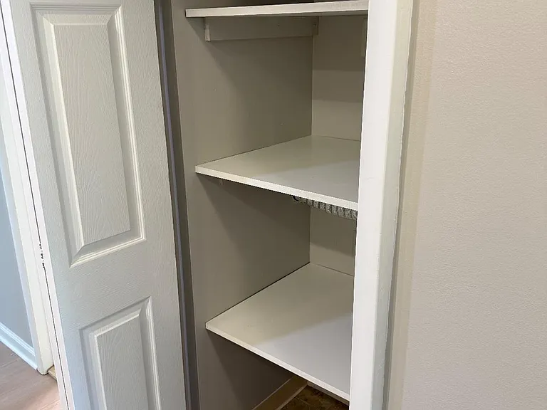 1203 Crosshill Ct — Photo 9