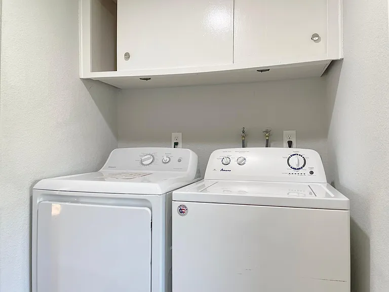 5090 Plaza Corona — Photo 14